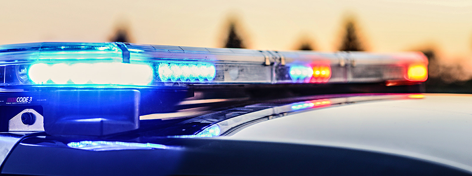 lights on top of police car