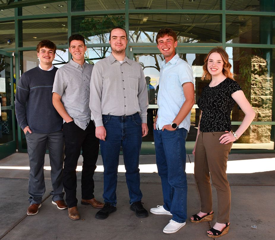 Outstanding Graduates 2025 Outstanding Graduates 2025