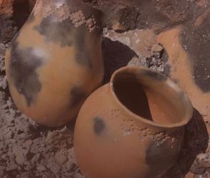 Pit firing with Adrian Herder