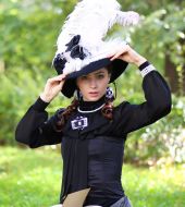 Lady in Victorian clothes and hat